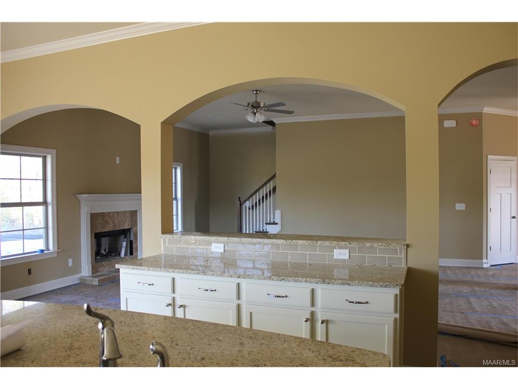 7955 Oak Crest Place, Montgomery, AL 36116