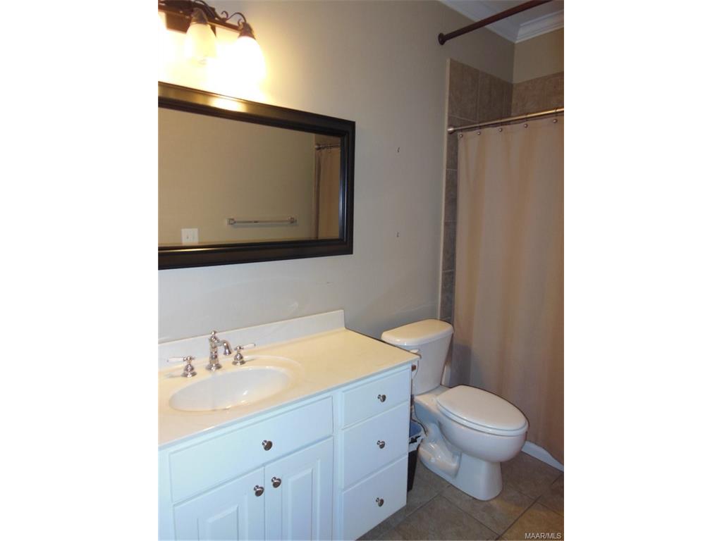 8706 VINTAGE Way, Montgomery, AL 36116