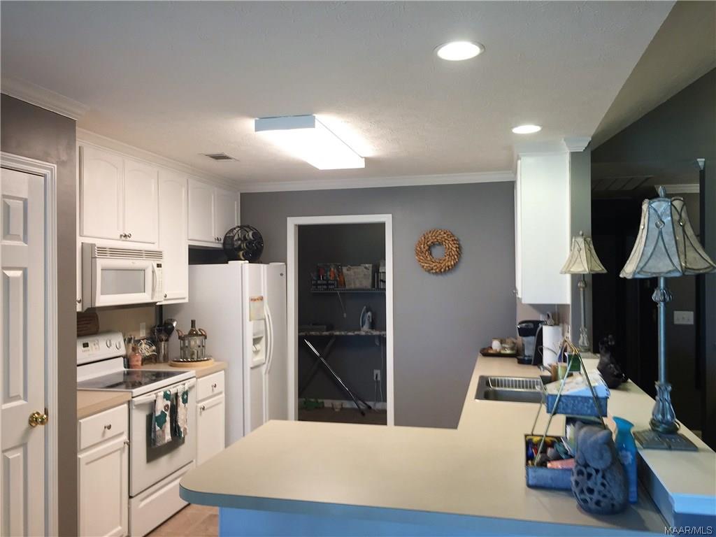 1569 HALLWOOD Lane, Montgomery, AL 36117