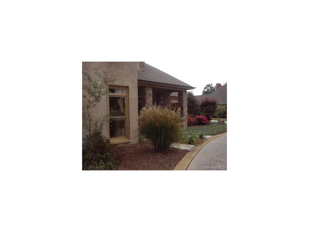 6354 Eastwood Glen Pl, Montgomery, AL 36117