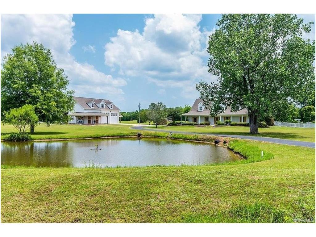 100 FOXCHASE Drive, Pike Road, AL 36117