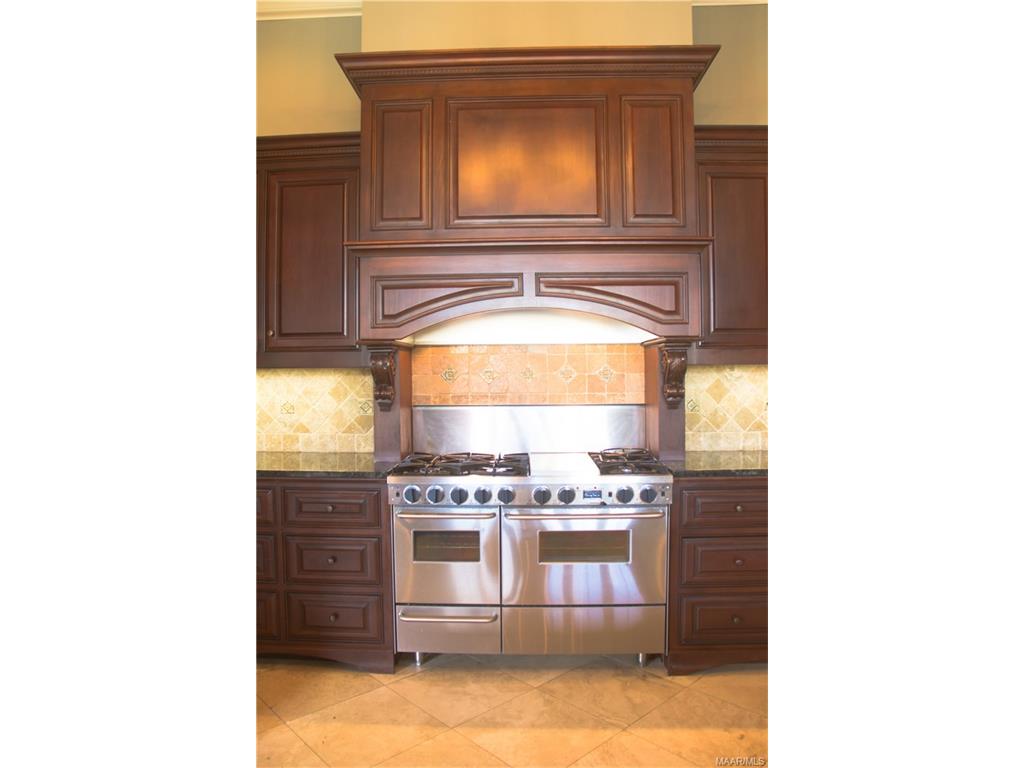 8573 W Hampton Court, Montgomery, AL 36117