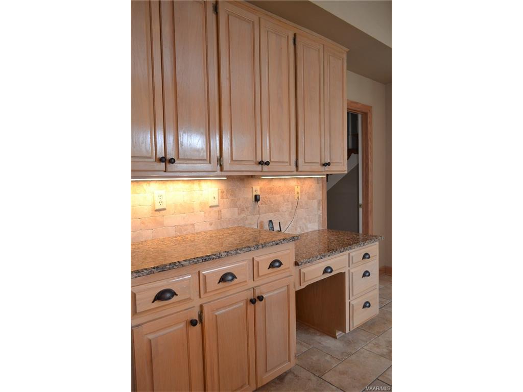 8030 LAKERIDGE Drive, Montgomery, AL 36117