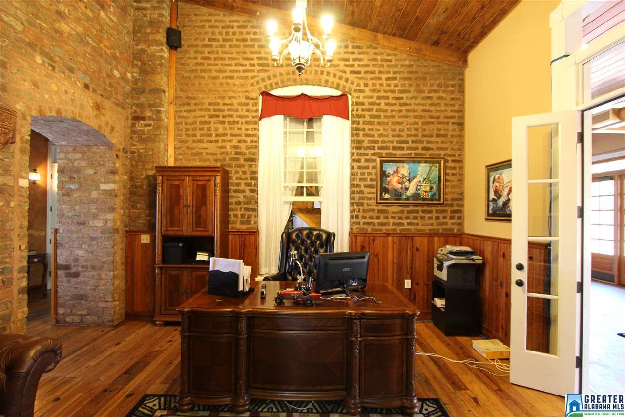 1 TOWER RD, Oxford, AL 36203