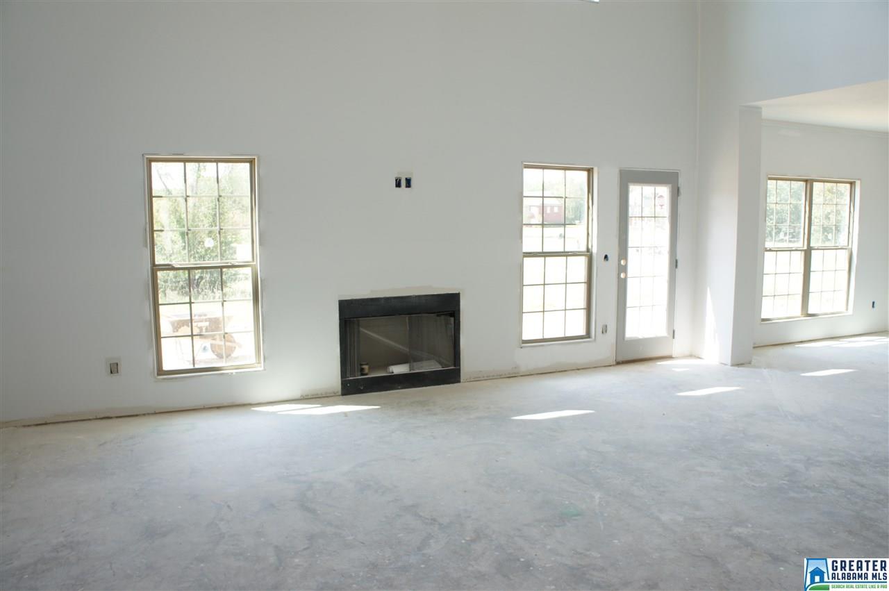 173Rome Beauty Cir, Oxford, AL 36203