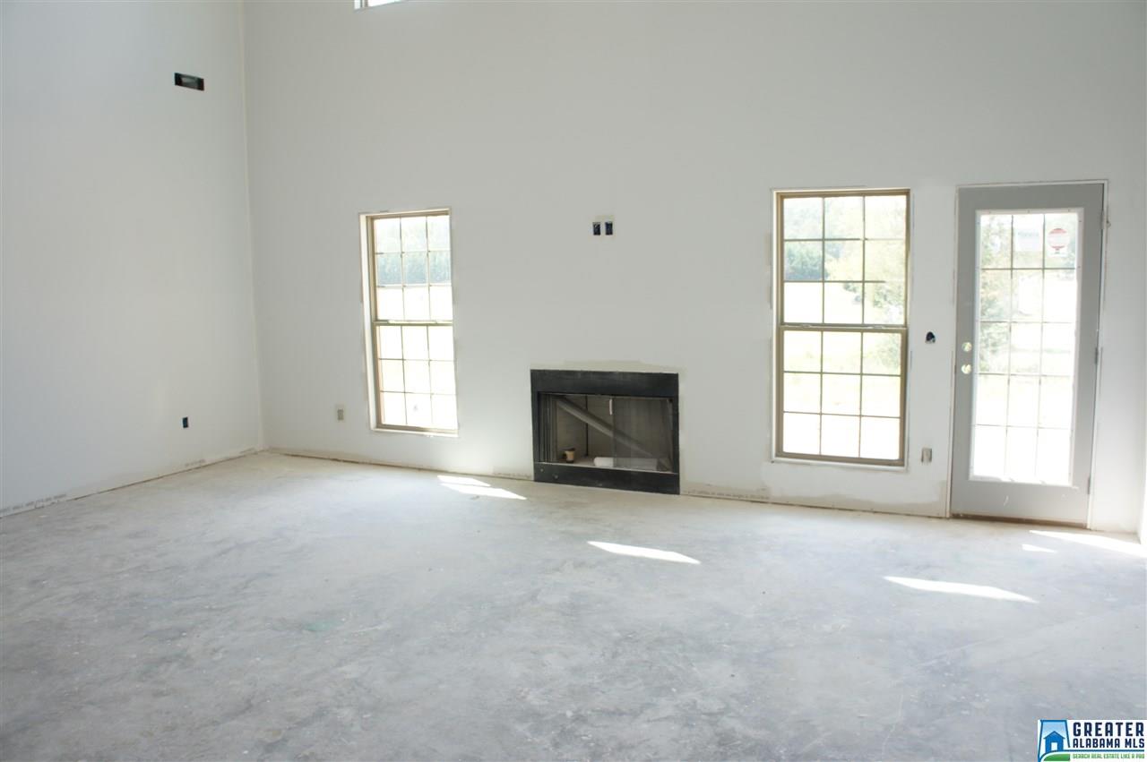 173Rome Beauty Cir, Oxford, AL 36203