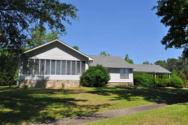 73 Sanford Avenue, Lineville, AL 36266