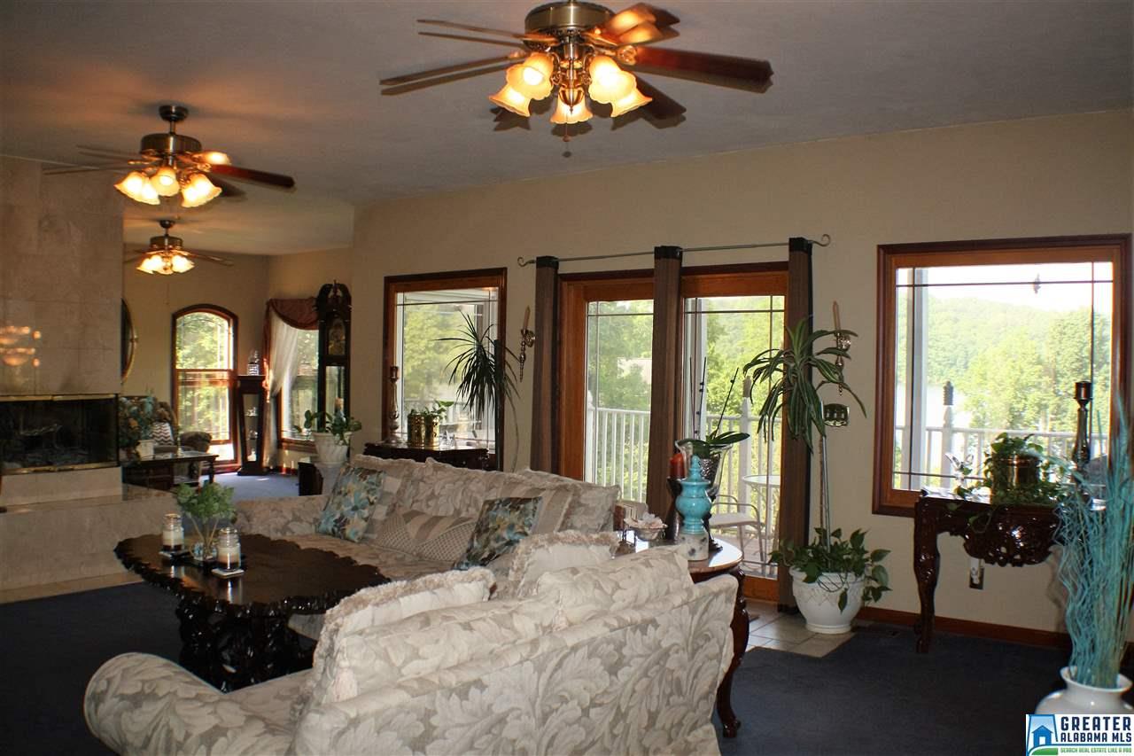 1981Mohawk Cliff Rd, Ohatchee, AL 36271
