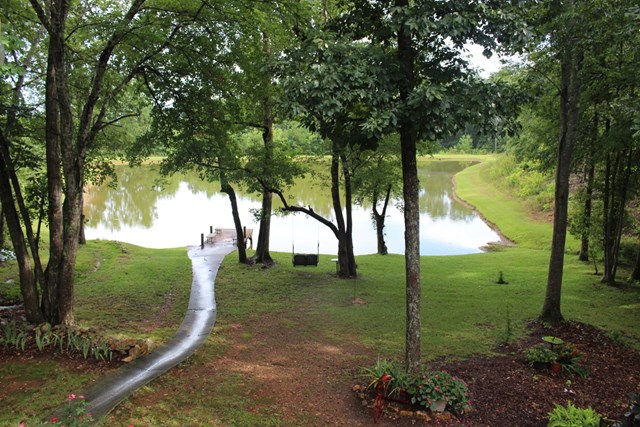 12394 County Road 65, Roanoke, AL 36274