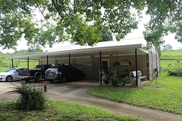 12394 County Road 65, Roanoke, AL 36274