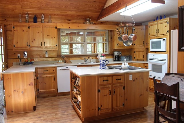 12394 County Road 65, Roanoke, AL 36274