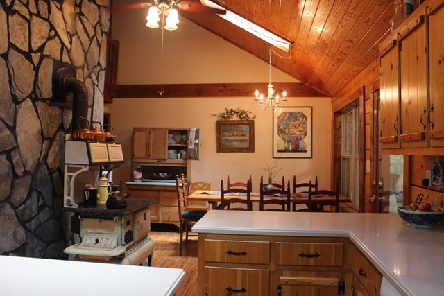 12394 County Road 65, Roanoke, AL 36274