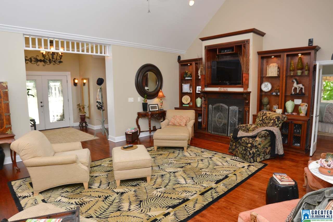 527 ESTHER CIR, Wedowee, AL 36278
