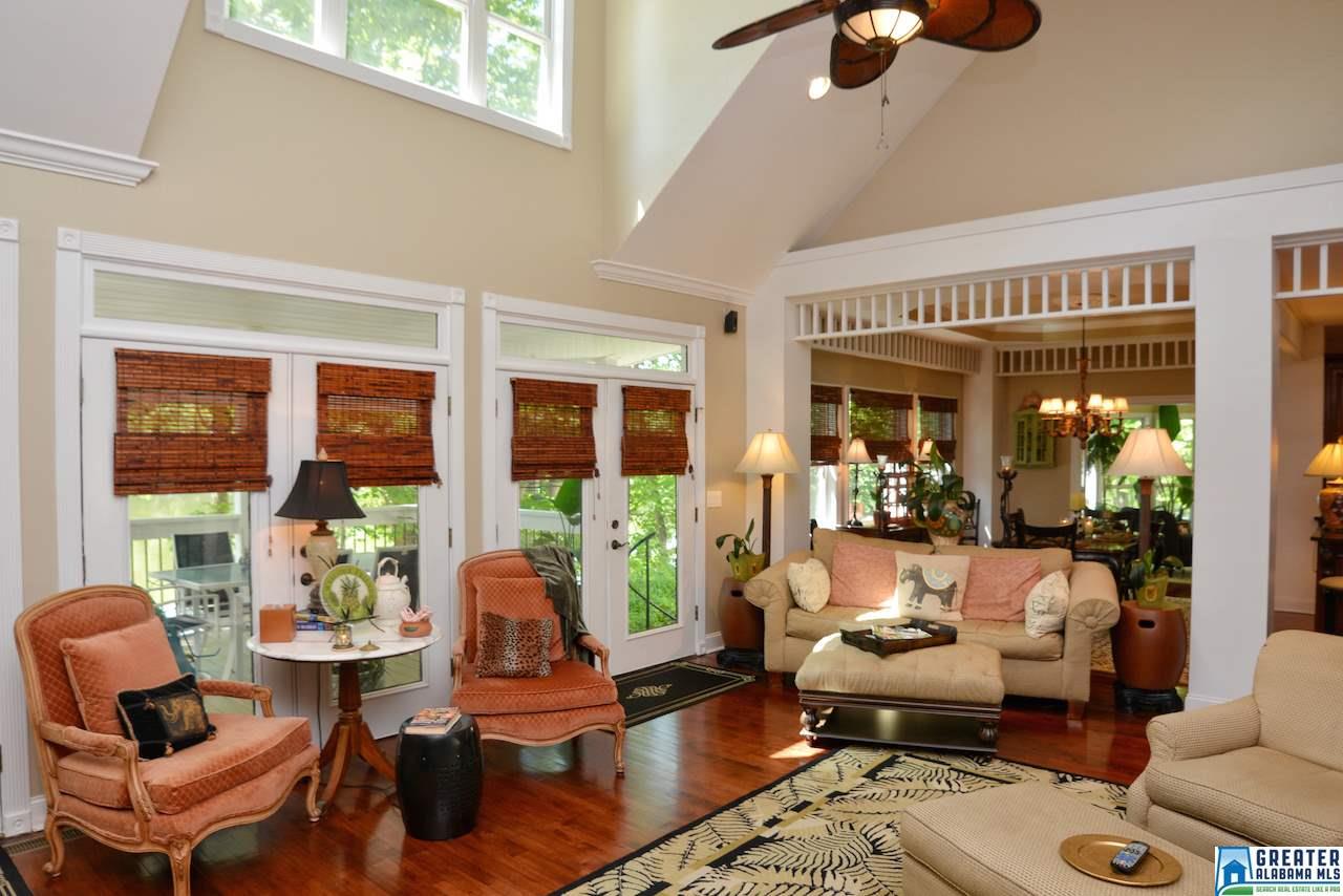 527 ESTHER CIR, Wedowee, AL 36278
