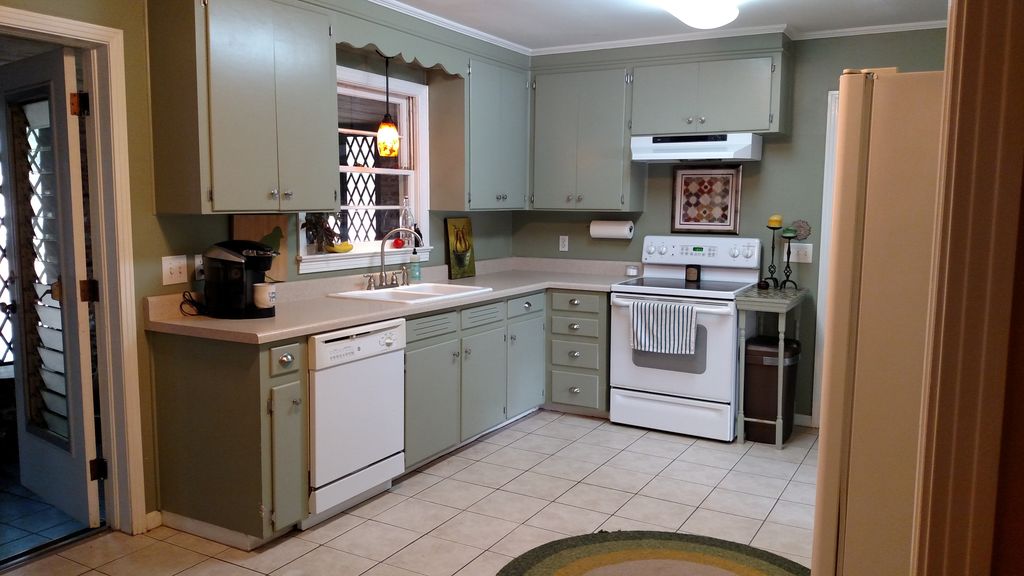 402 Roosevelt, Dothan, AL 36301
