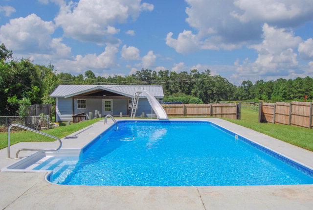 5744 Park Ave, Dothan, AL 36301