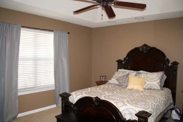 128 Elmwood Dr, Dothan, AL 36303