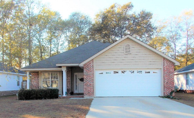 213 Primrose Dr, Dothan, AL 36303