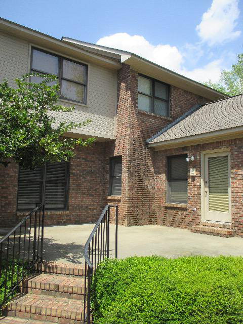 13 Twin Oaks Lane, Dothan, AL 36303