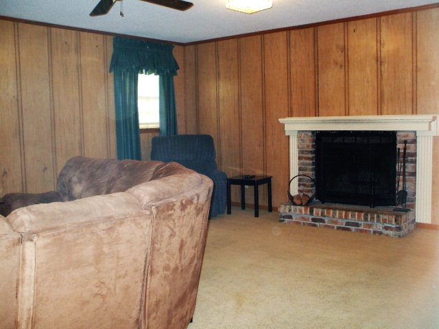 1000 Wimbledon Dr, Dothan, AL 36305