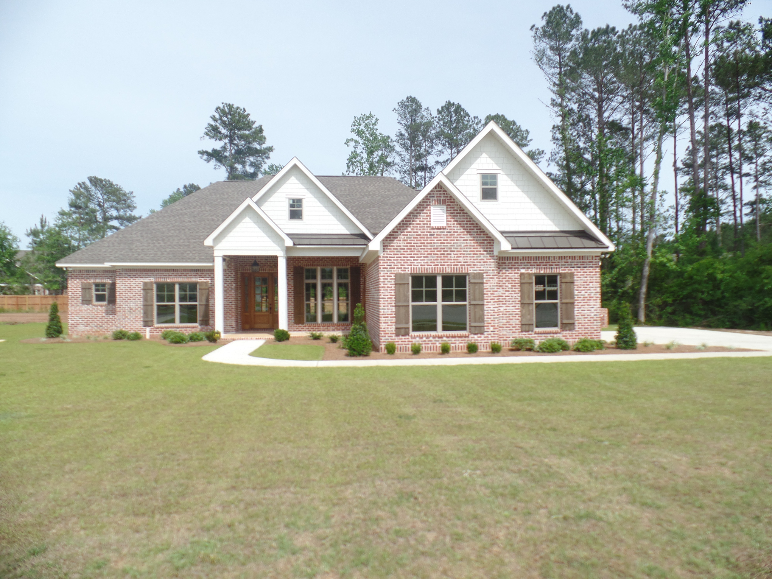 211 Lincolnshire, Dothan, AL 36305