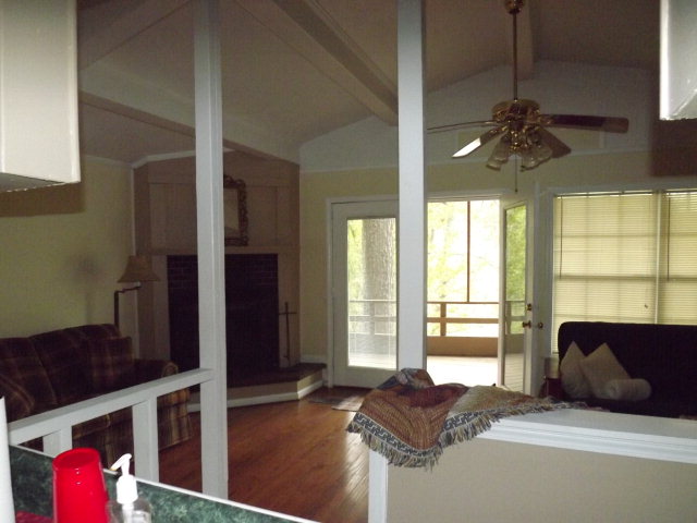 703 Calhoun Rd., Abbeville, AL 36310