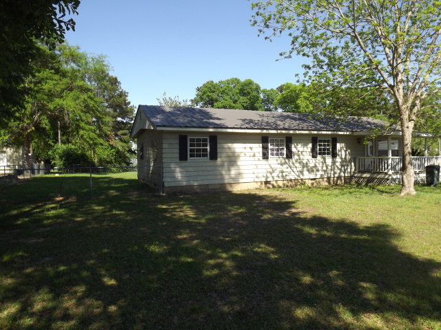 2031 Calhoun Drive, Abbeville, AL 36310