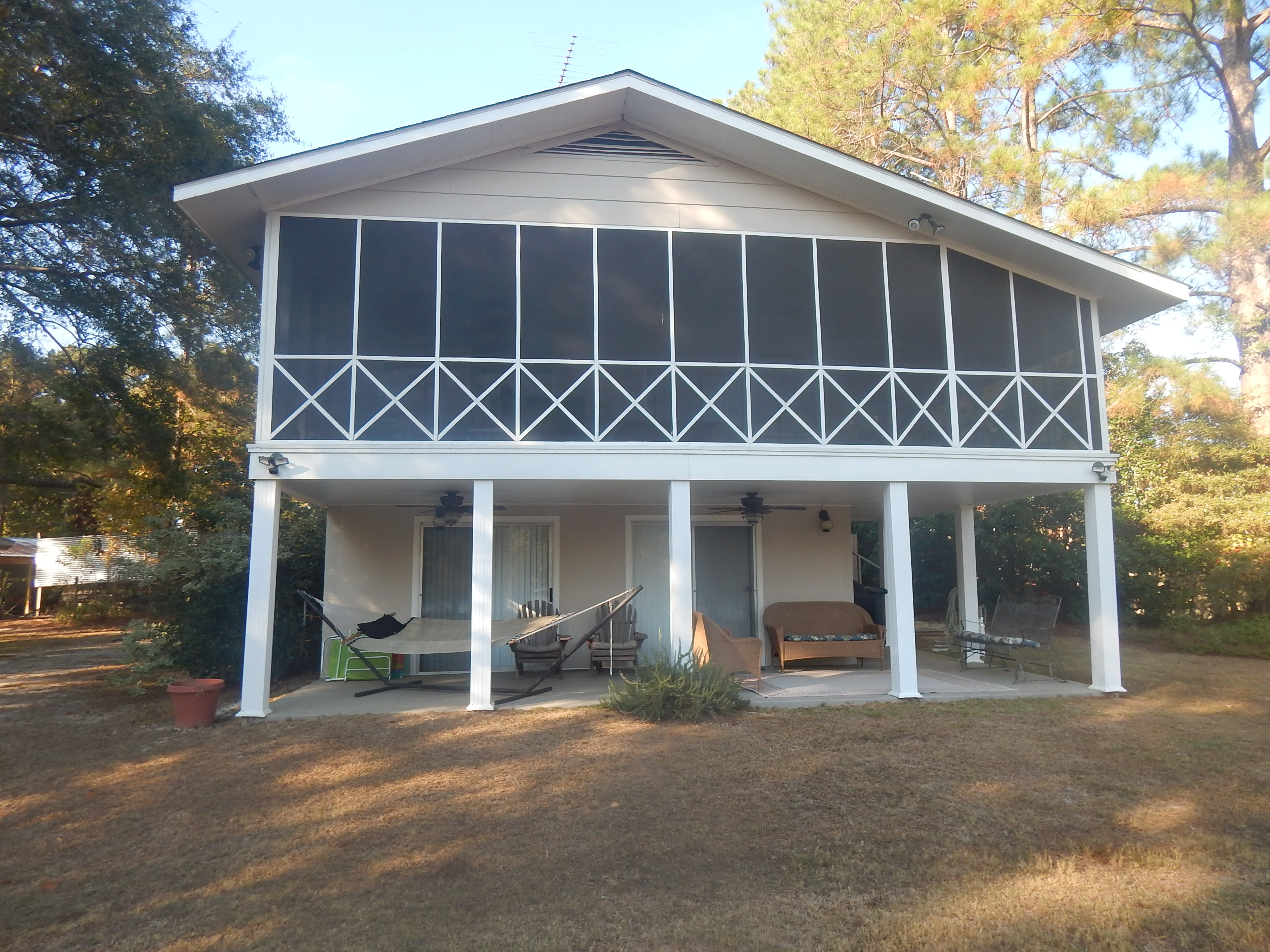 1052 Lakefront Drive, Abbeville, AL 36310