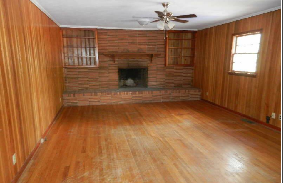 113 Wood StCottonwood, AL, 36320Houston County
