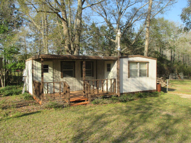 319 Ruth Cir, Cowarts, AL 36321