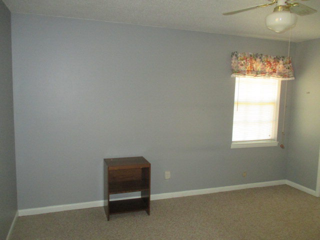 319 Ruth Cir, Cowarts, AL 36321
