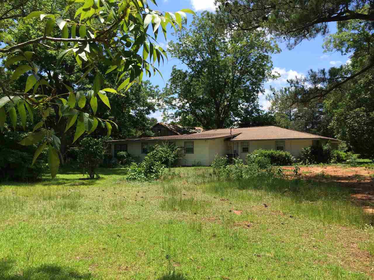 1635 Joe Bruer, Daleville, AL 36322