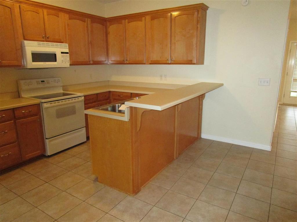 53 Courtyard Way, Enterprise, AL 36330