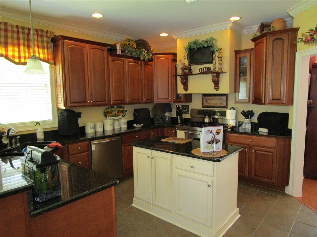 509 Private Road 1106, Enterprise, AL 36330