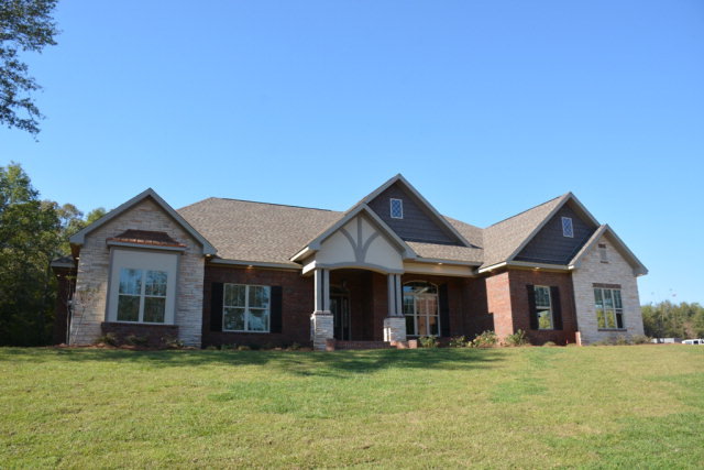 209 MULLHOLLAND DRIVE, Enterprise, AL 36330