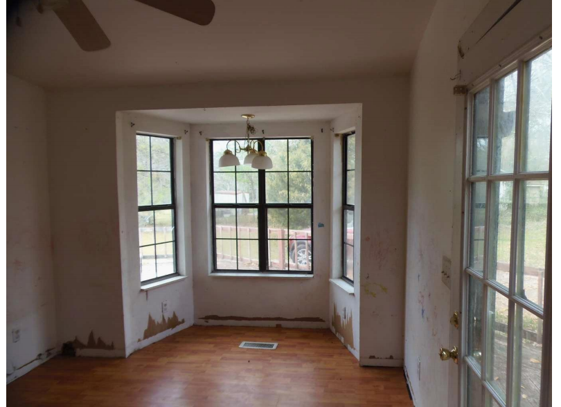 67 Oak StMidland City, AL, 36350Dale County