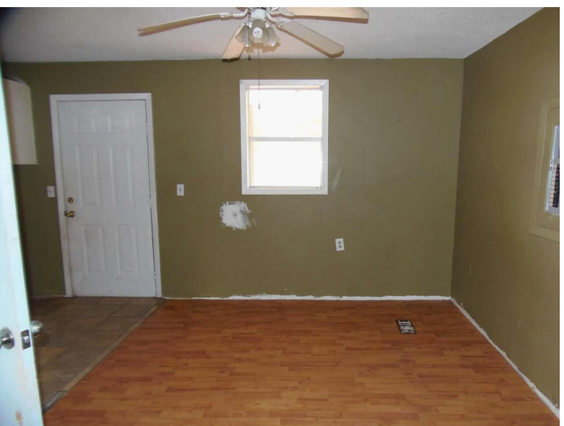 67 Oak StMidland City, AL, 36350Dale County