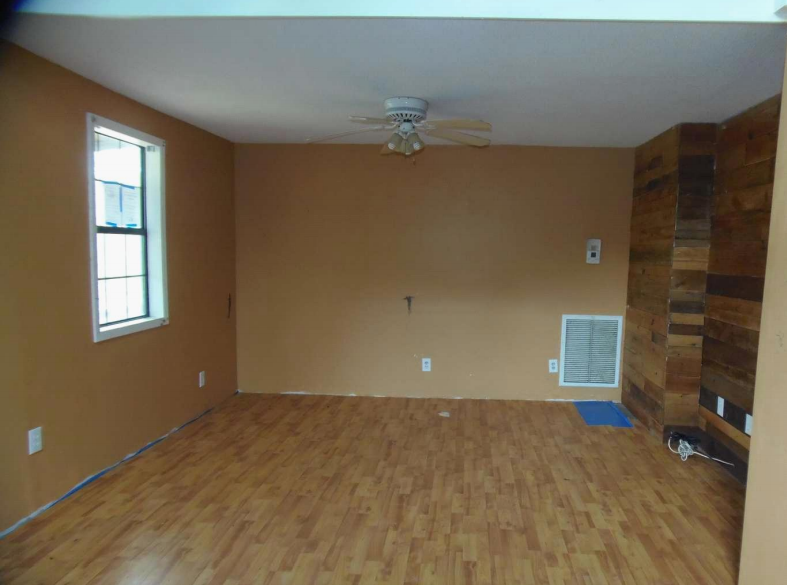 67 Oak StMidland City, AL, 36350Dale County