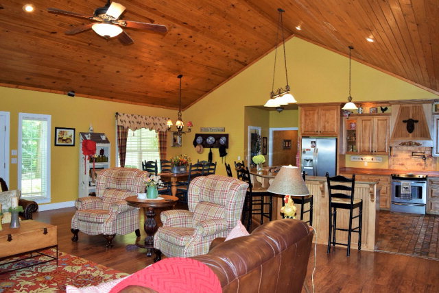 4325 Judge Logue Road, Newton, AL 36352