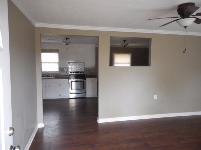 197 John D Seifert, Ozark, AL 36360