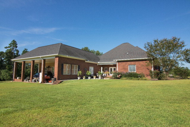 102 Asbury Hills Drive, Ozark, AL 36360