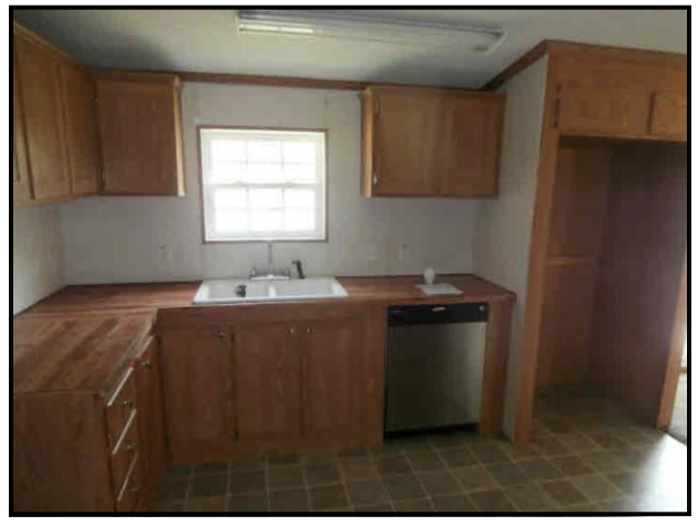 21412 Chickasaw AvenueLockhart, AL, 36455Covington County