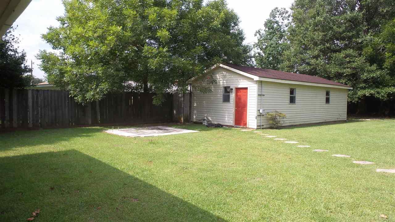 614 MCRAE ST, Atmore, AL 36502