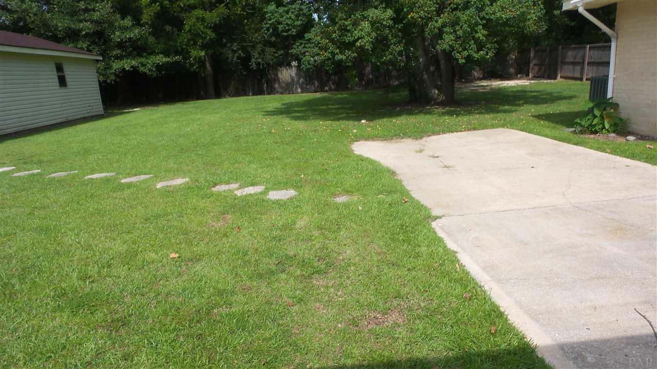 614 MCRAE ST, Atmore, AL 36502