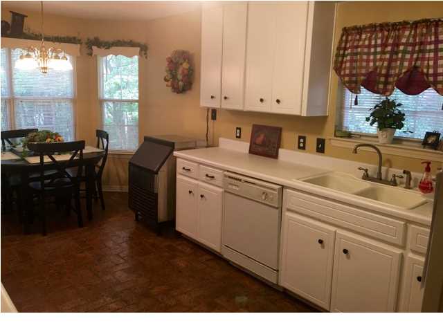 102 Crestview Cir, Daphne, AL 36526