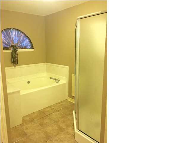 102 Crestview Cir, Daphne, AL 36526