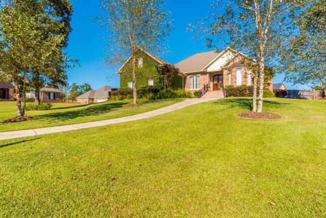 7696 Raegan Lane, Spanish Fort, AL 36527