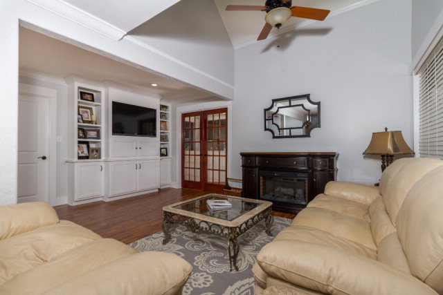 9516 Neumann Dr, Elberta, AL 36530