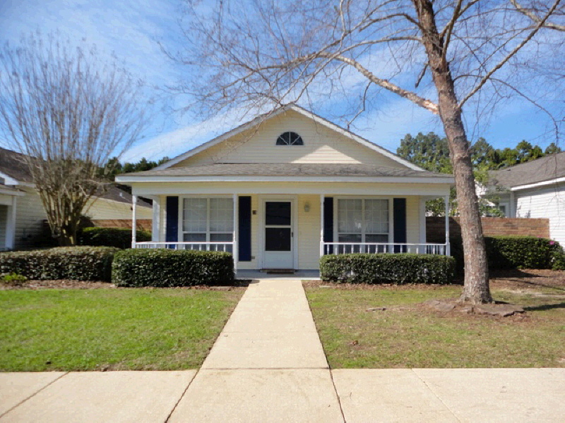 10 Cottage Drive, Fairhope, AL 36532