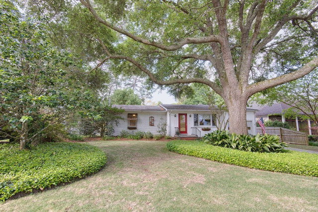154 Orange Avenue, Fairhope, AL 36532